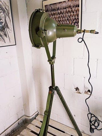 Lampadaire trépied - Lampe militaire sur trépied - Métal,