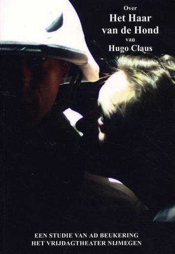 Over Het Haar van de Hond van Hugo Claus, Livres, Littérature, Verzenden