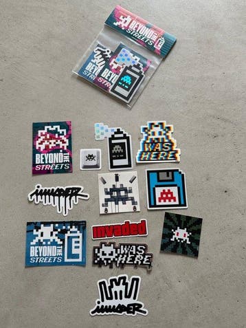 Invader (1969) - Beyond the Streets Paris - Stickerpack