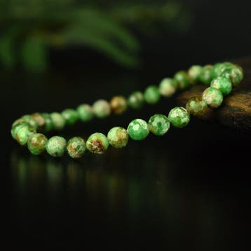 Tsavorite - zeldzame groene granaat - mooie kwaliteit- 15.1