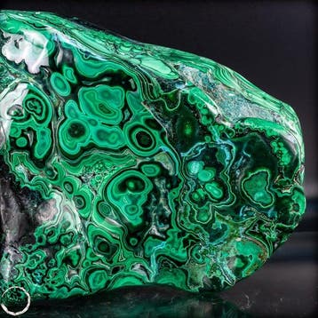 Malachiet Vrije Vorm – Expressieve natuurkunst in intens, Collections