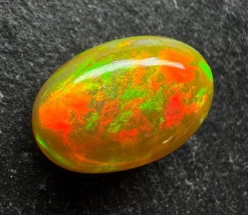 Opaal Cabochon- 1.4 g