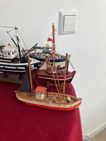 Maritieme objecten (14) - kotters chalutier - Hout-