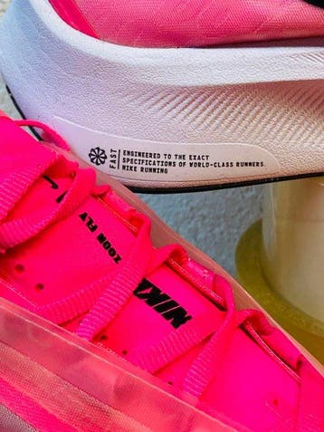 Nike - Fly flyplate Carbon Hyper Pink P42,5 - Sneakers -