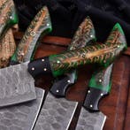 Keukenmes - Chefs knife - Gevouwen staal ,dennenappelhars -