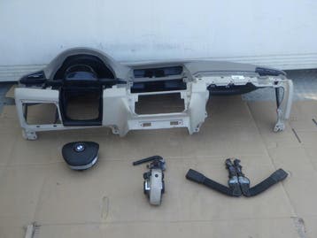 BMW 5 F10 F11 console dashboard airbag tensioners original, Autos : Pièces & Accessoires, Verzenden