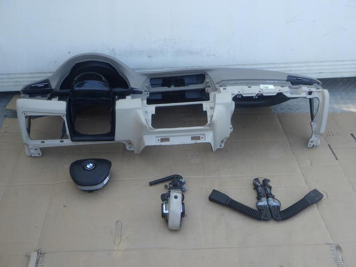 BMW 5 F10 F11 console dashboard airbag tensioners original, Auto-onderdelen, Interieur en Bekleding, Gebruikt, Verzenden