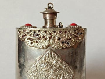 Decoratieve flacon - Alpaca, verzilverd, Peking-glas - China