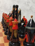 Schaakspel - Vintage souvenir wooden chess set. USSR.