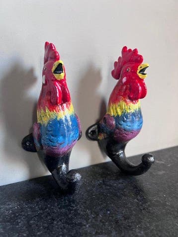 Decoratief ornament (2) - paar gietijzeren haken