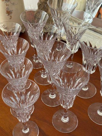 Tafelservies (32) - Groot servies van 32 glazen uit Frans, Antiek en Kunst