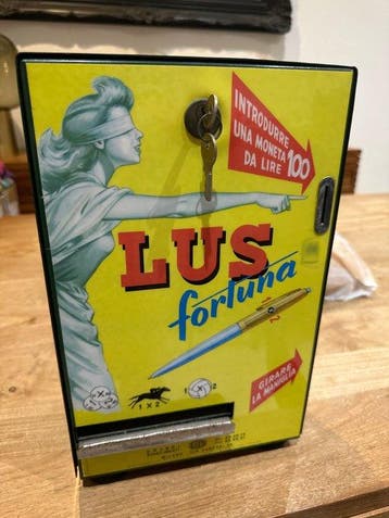 Lus fortuna - Automaat - Bic-pennenverkoopautomaat