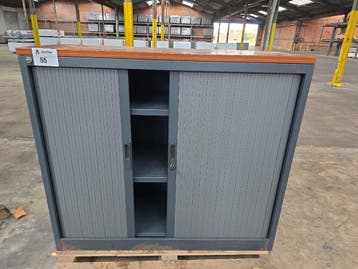 Lage metalen dossierkast, Nieuw