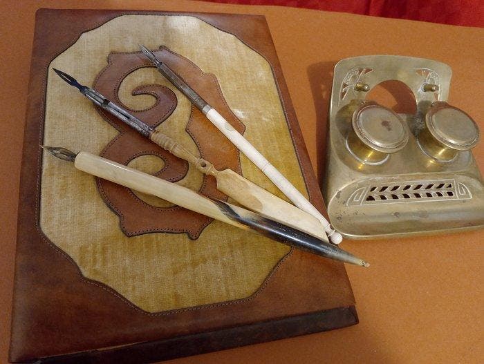 Bureauset (5) - Messing, Leder, Been, Papier, Antiek en Kunst, Antiek | Overige Antiek