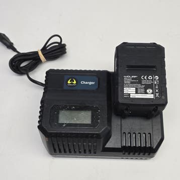 Wolff 18V 5.0AH Accu + Lader | Nette Staat, Ophalen of Verzenden