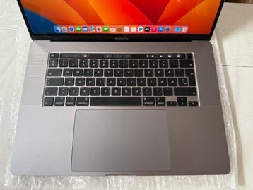 Apple MacBook Pro 15.5, HexaCore i7, 16GB RAM, 512GB NVMe -, Nieuw