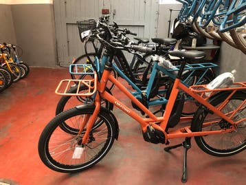 Mega verkoop van electrische en gewone fietsen, Ophalen