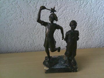 Artihove - Figurine - SOPHIETJE MET HAAR POP + WENSKE MET