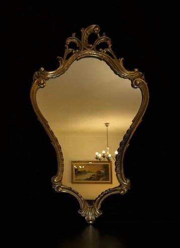 Grande - Wandspiegel - Mistilinea met geperforeerd fastigio