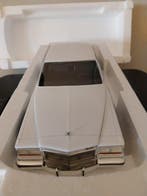 BoS 1:18 - Modelauto - Cadillac Fleetwood Brougham, Nieuw