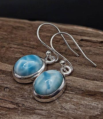 Uniek stuk: paar oorbellen van 925 zilver met Larimar –