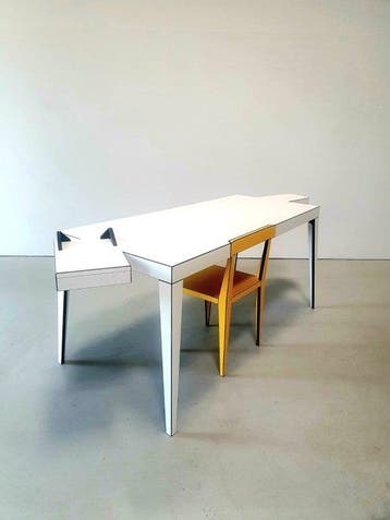 Design Schreibtisch Unikat - Kevin Krumnikl - Bureau - Hout