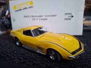 Danbury Mint 1:24 - Model coupé - 1969 Chevrolet Corvette