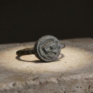 Laat-Romeins / Vroeg-Byzantijns Brons Late-Romeinse bronzen
