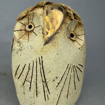Ewa Budzowska - sculptuur, No reserve- the owl- with 24carat