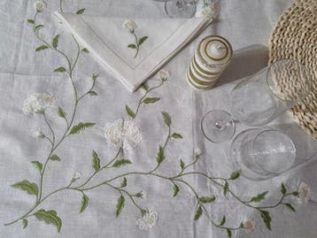 Tovaglia in puro lino con ricamo a macchina e rifinitura a, Antiek en Kunst