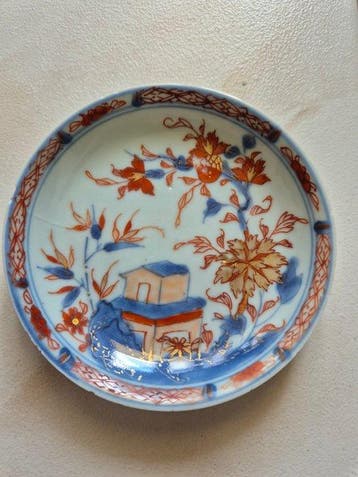 Chinees Imari-porseleinen schaaltje van porselein in rood,