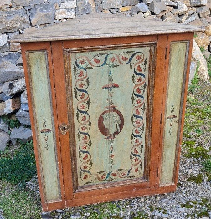 Hoekkast - Hout - Italië einde 800, Antiquités & Art, Antiquités | Autres Antiquités