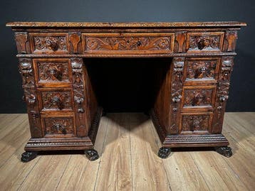 Bureau - Bois - bureau gravé