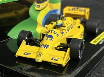 Lang 1:43 - Voiture miniature - Lotus 99T - Honda Turbo 1987