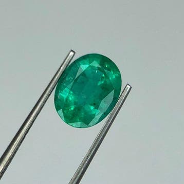 Groen Smaragd - 1.85 ct - International Gemological, Handtassen en Accessoires, Edelstenen, Nieuw