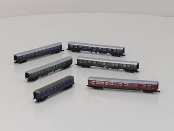 Schaal N Arnold 0321 Personenwagen, Arnold 0323 2 x Perso..., Hobby & Loisirs créatifs, Trains miniatures | Échelle N, Ophalen of Verzenden