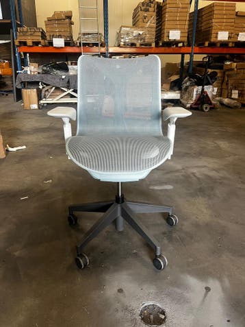 Herman Miller Cosm Bureaustoel, Huis en Inrichting, Bureaustoelen, Overige kleuren, Verzenden, Zo goed als nieuw, Bureaustoel