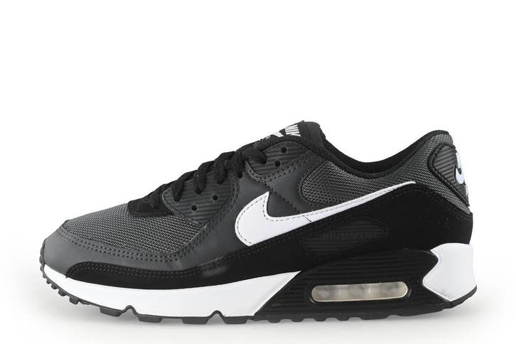 Nike Sneakers in maat 44 Zwart, Vêtements | Hommes, Chaussures, Envoi