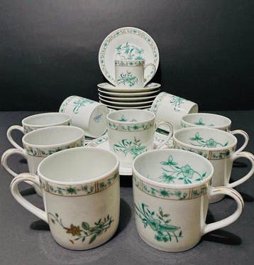 Bernardaud Limoges “Pékin” – Porcelain Coffee Set - Green, Antiek en Kunst