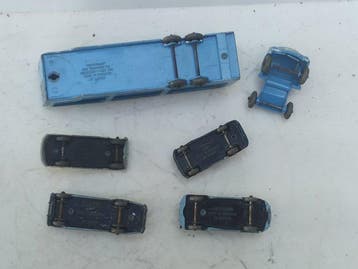 A Moko Lesney Product Matchbox Accessory Pack & 1-75