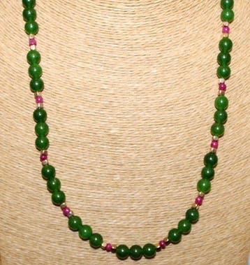 Zeer mooie ketting met de hand gemaakte kralen van robijn en, Antiek en Kunst