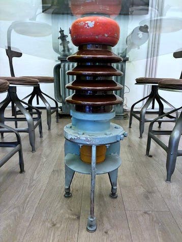 Tafel - Kristal - Vergadertafel met 8 stoelen, industrieel,
