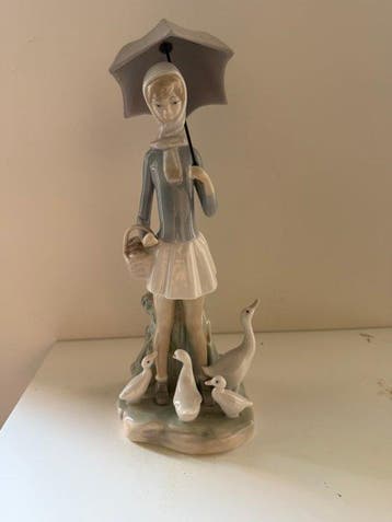 Lladró - Lladró - sculptuur, Lladro MESJJE MET GANZEN &