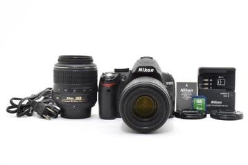 Nikon D3000 + AF-S Nikkor 3.5-5.6/18-55mm G VR + AF-S Nikkor, Nieuw