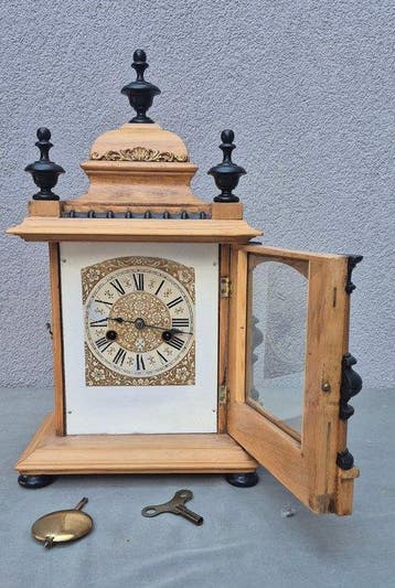 Figurale pendule, Duits - Hamburg American Clock Company