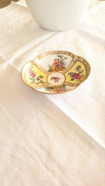 Helena Wolfsohn - Tasse et soucoupe (2) - Porcelaine -, Antiquités & Art