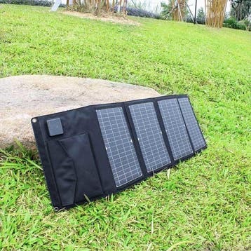 Solar Oplader met 4 Zonnepanelen 28W -3 Oplaadpoorten -, Télécoms, Verzenden