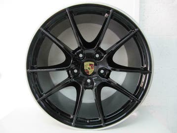 Porsche 991 2/4 20inch Carrera S III Uni zwart met banden, Ophalen
