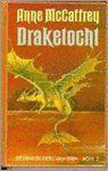 Draketocht / Drakerijders van Pern / 2 9789022512425, Boeken, Verzenden, Gelezen, Anne McCaffrey