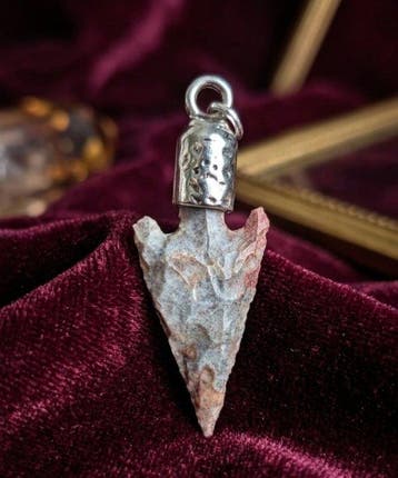 Musteriense Vuursteen Arrowhead (Zonder minimumprijs)